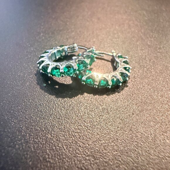 Silver Hoop Earrings With Green CZ Stones Elegant Design Fashion Jewelry - Picture 3 of 5